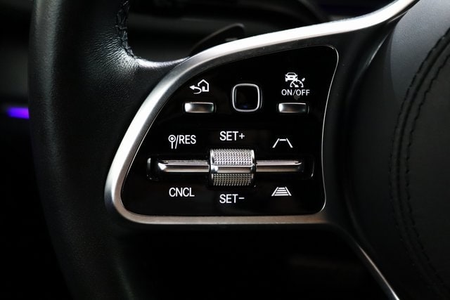 2022 Mercedes Benz GLS 580 4MATIC photo 2