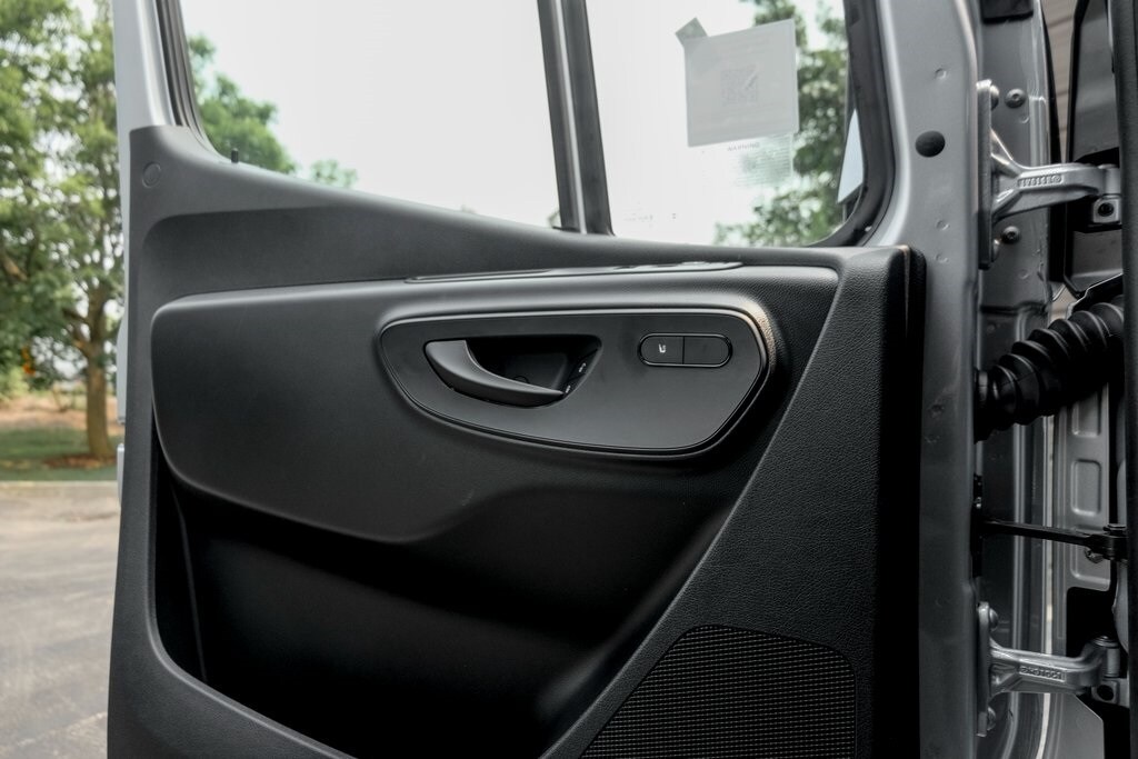 2025 MERCEDES-BENZ SPRINTER - Image 13