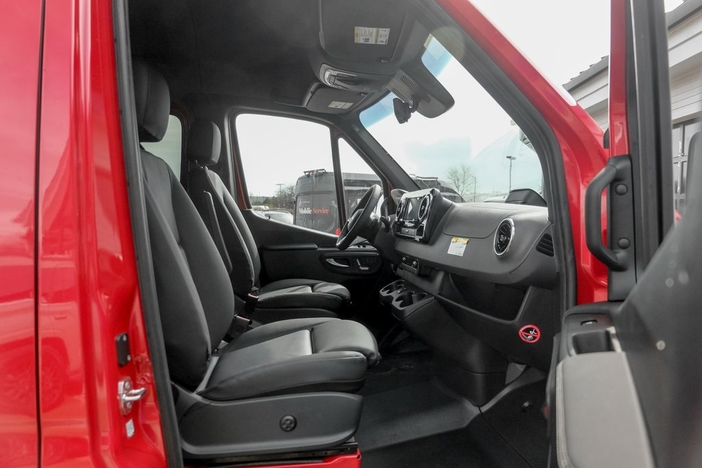 2025 MERCEDES-BENZ SPRINTER - Image 24