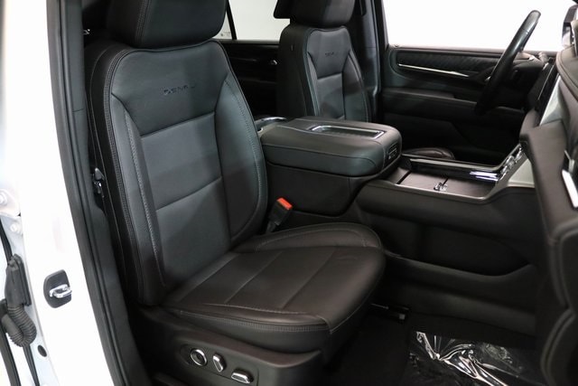 2023 GMC YUKON - Image 21