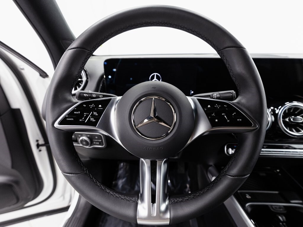 2024 MERCEDES-BENZ EQB-CLASS - Image 11