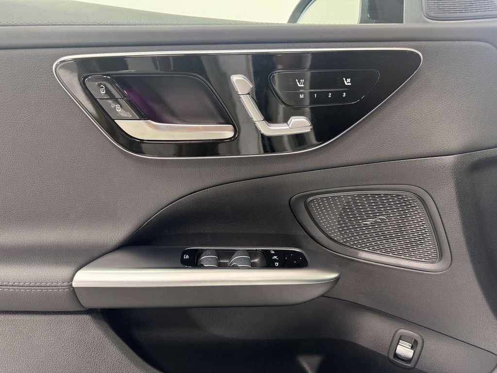 2025 MERCEDES-BENZ C-CLASS - Image 6