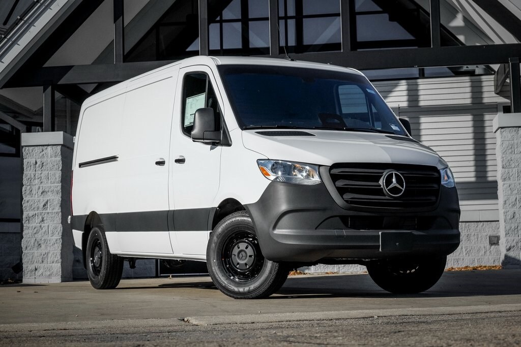 New 2026 Mercedes-Benz Sprinter 2500 Standard Roof 4-Cyl Diesel