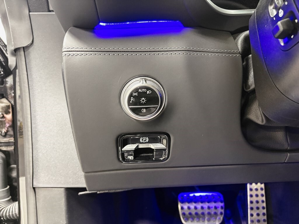 2025 MERCEDES-BENZ AMG GT - Image 10