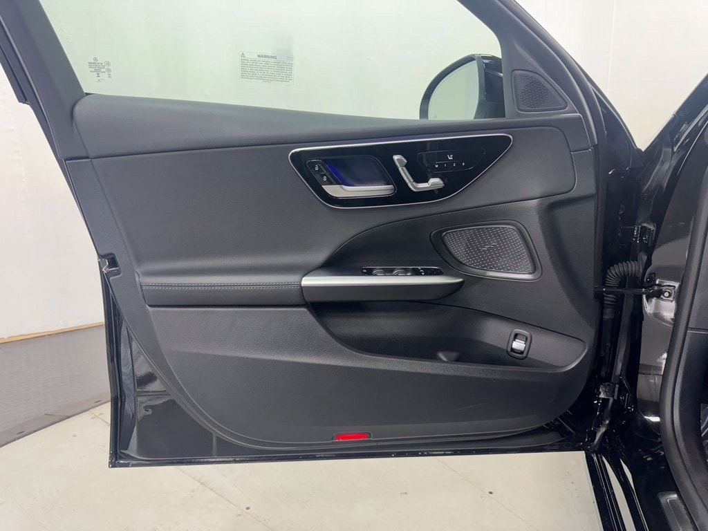 2025 MERCEDES-BENZ C-CLASS - Image 5