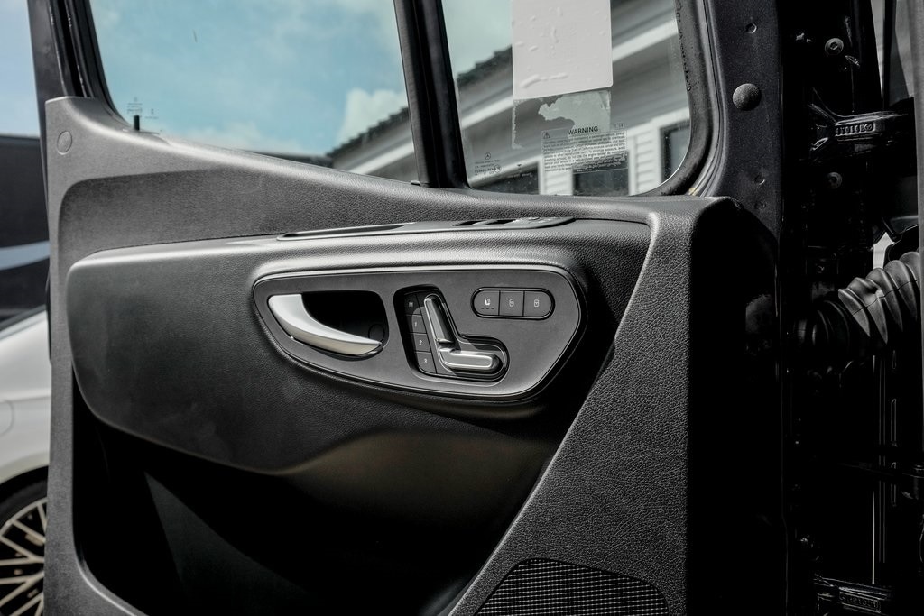 2025 MERCEDES-BENZ SPRINTER - Image 13