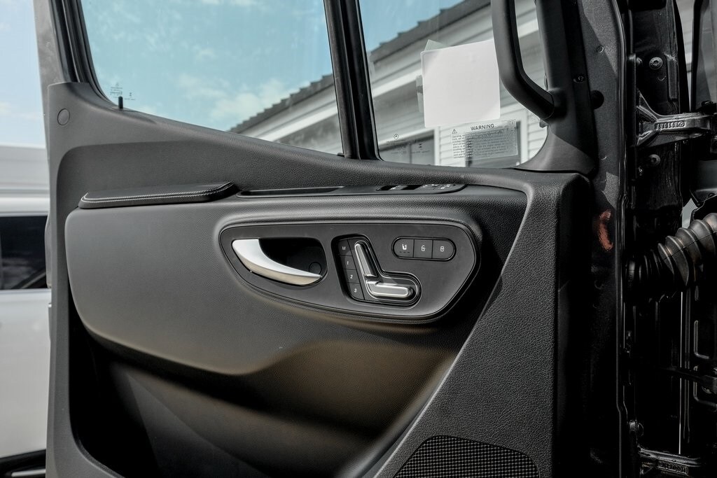 2025 MERCEDES-BENZ SPRINTER - Image 13