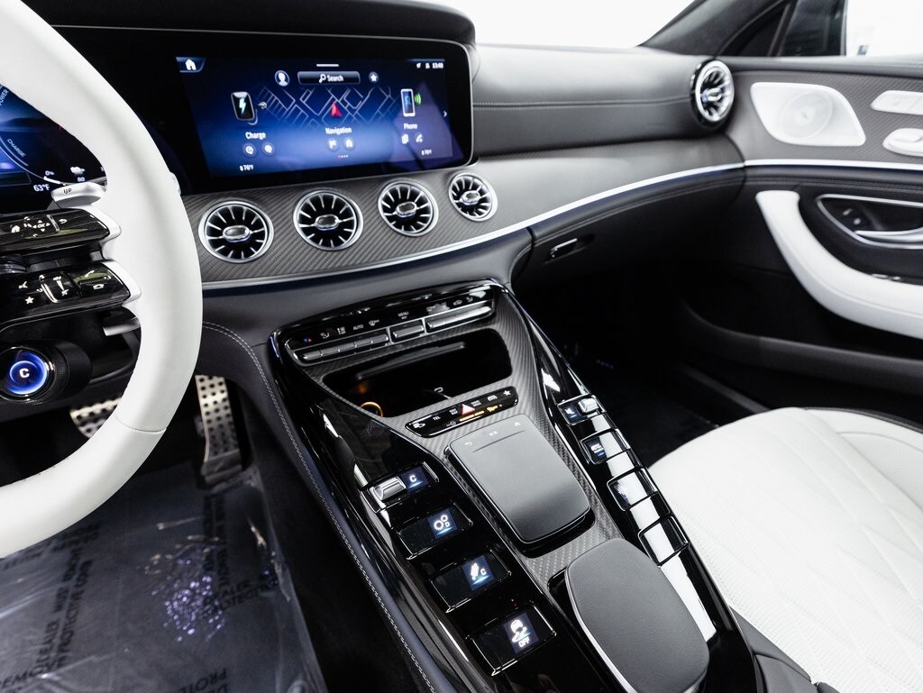 2024 MERCEDES-BENZ AMG GT - Image 15