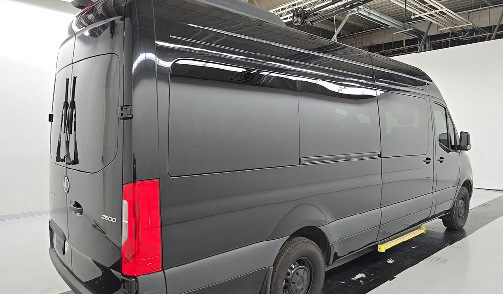 Used 2024 Mercedes-Benz Sprinter 2500 Passenger 170 WB Minivan/Van