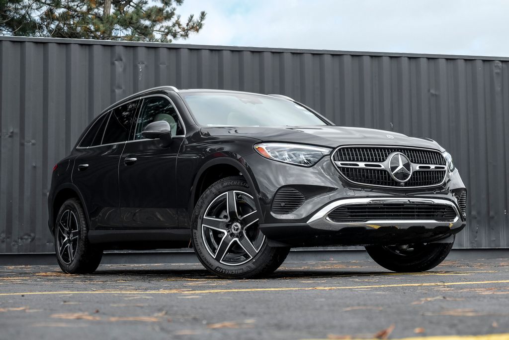 2027 Mercedes-Benz GLC Base