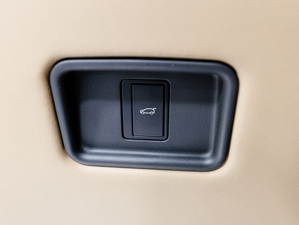 2024 LAND ROVER RANGE ROVER - Image 9