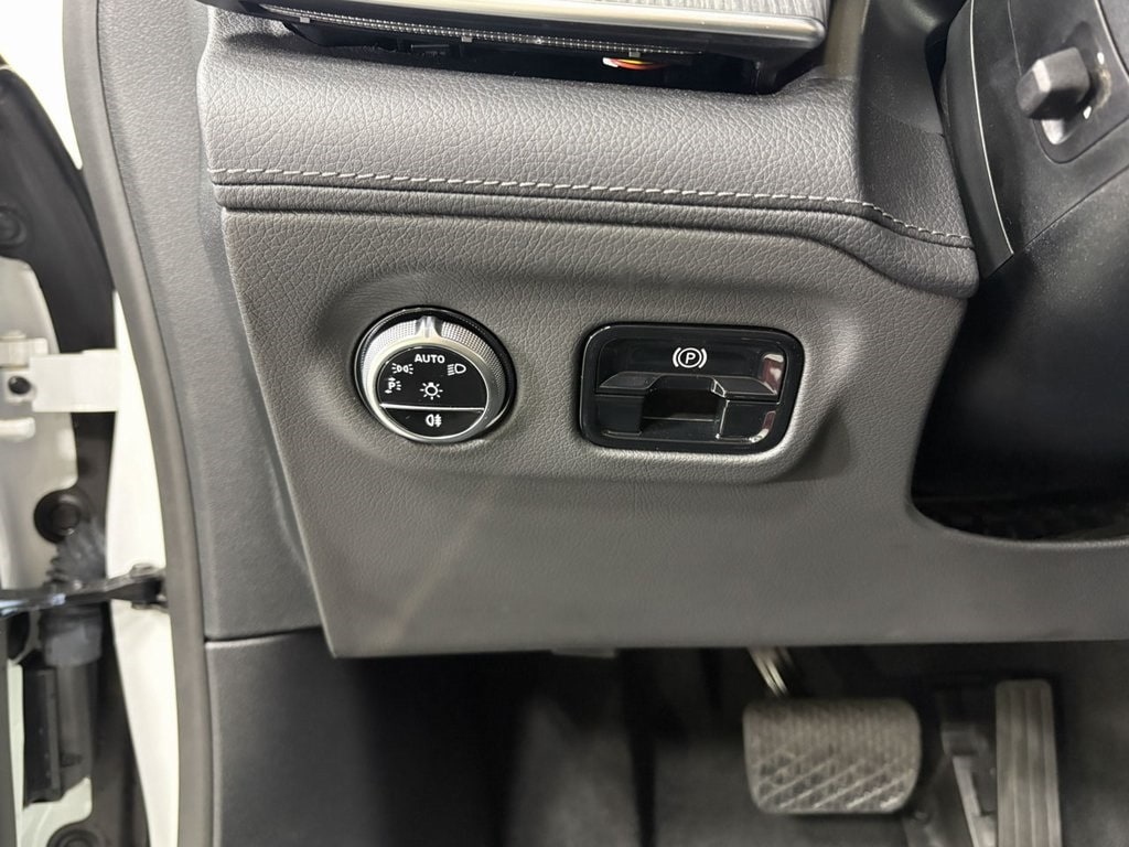 2023 MERCEDES-BENZ EQE-CLASS SEDAN - Image 10