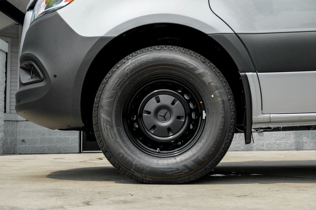 2025 MERCEDES-BENZ SPRINTER - Image 4