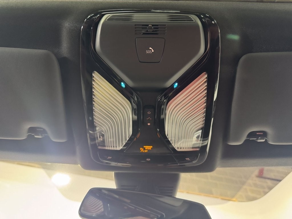 2024 BMW 340I - Image 19