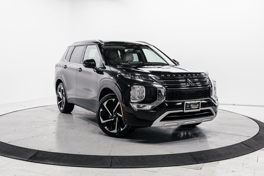 2022 MITSUBISHI OUTLANDER - Image 1