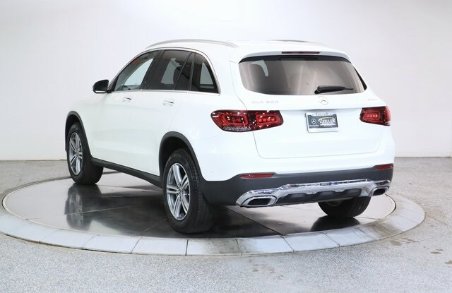 2022 Mercedes Benz GLC 300 4MATIC photo 2