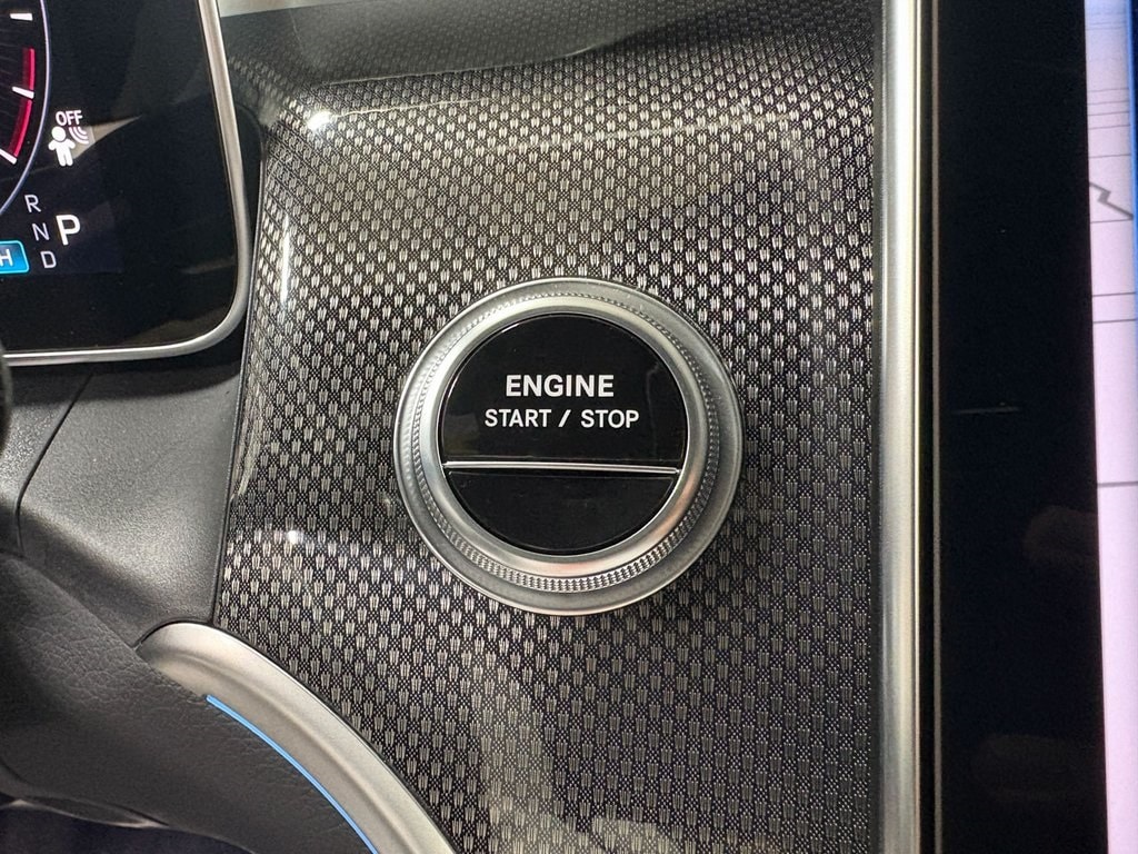 2025 MERCEDES-BENZ GLC-CLASS - Image 16