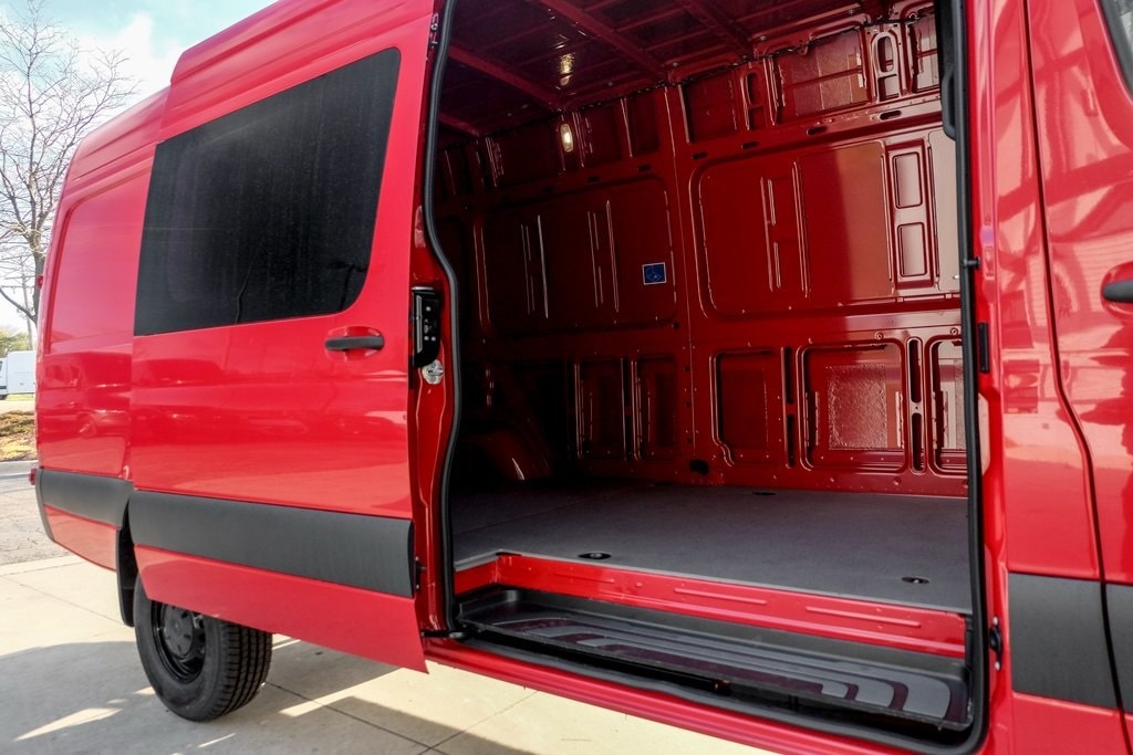 2025 MERCEDES-BENZ SPRINTER - Image 11