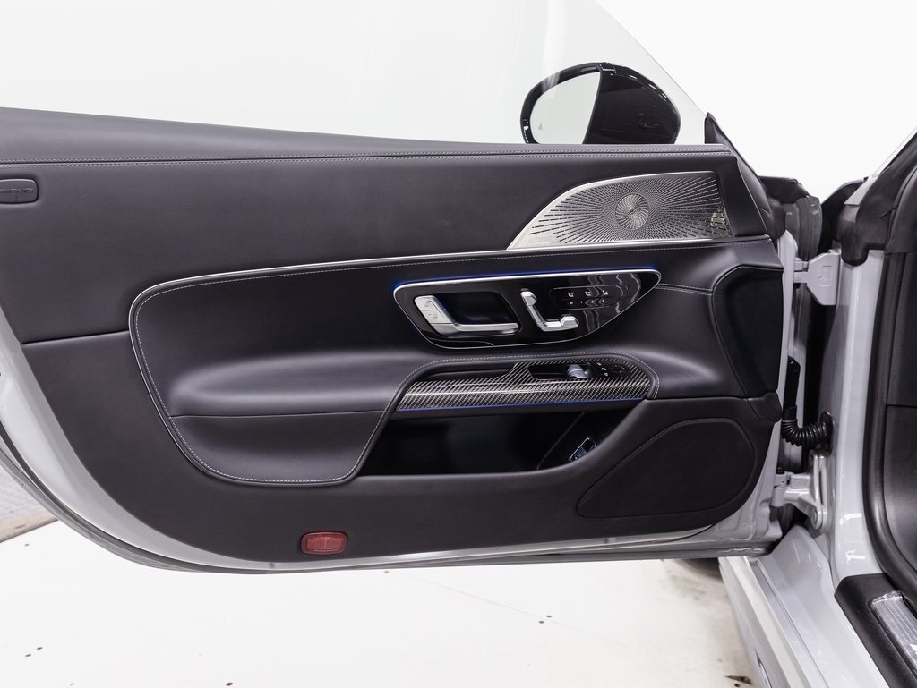 2025 MERCEDES-BENZ AMG GT - Image 5