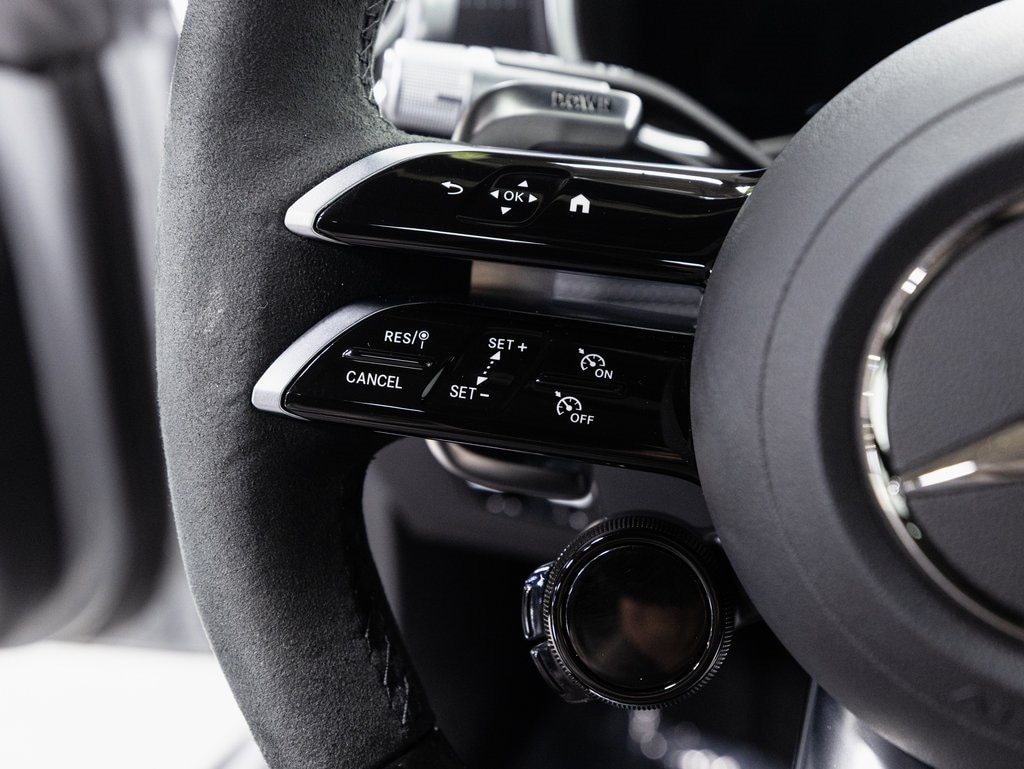 2025 MERCEDES-BENZ AMG GT - Image 11