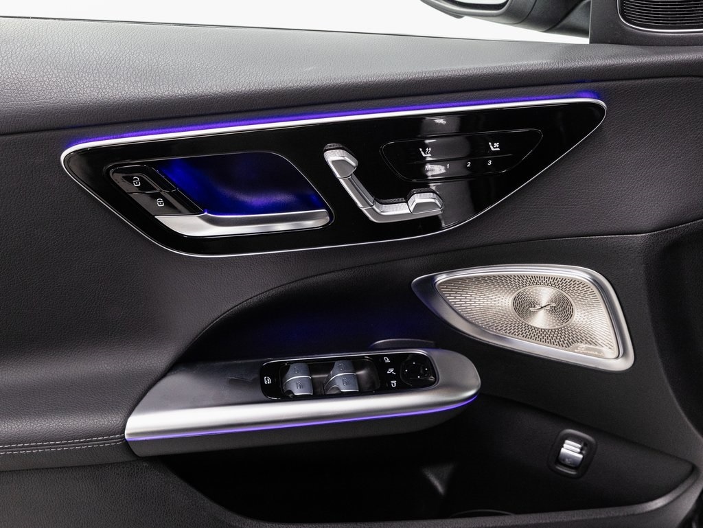 2025 MERCEDES-BENZ C-CLASS - Image 6