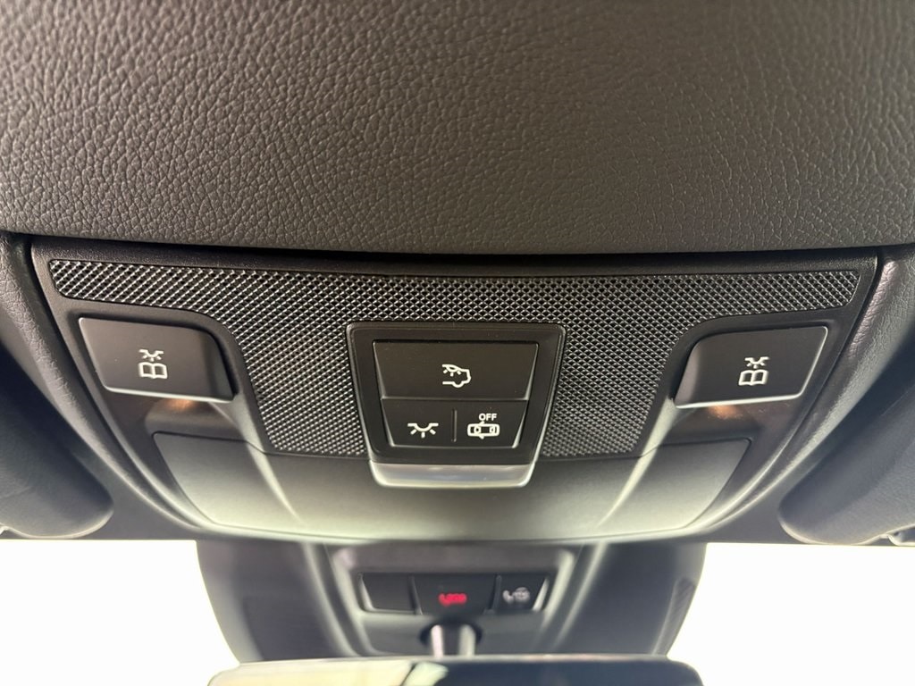 2023 MERCEDES-BENZ E-CLASS - Image 24