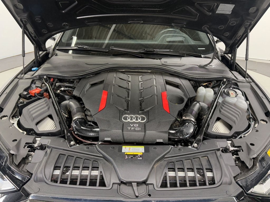 2021 AUDI S8 - Image 36