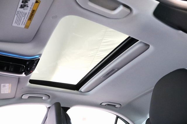 2025 MERCEDES-BENZ C-CLASS - Image 10