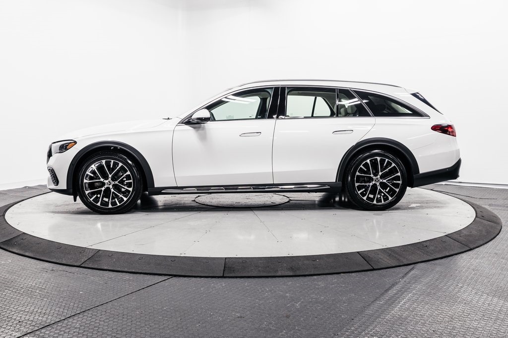 2025 MERCEDES-BENZ E-CLASS - Image 4