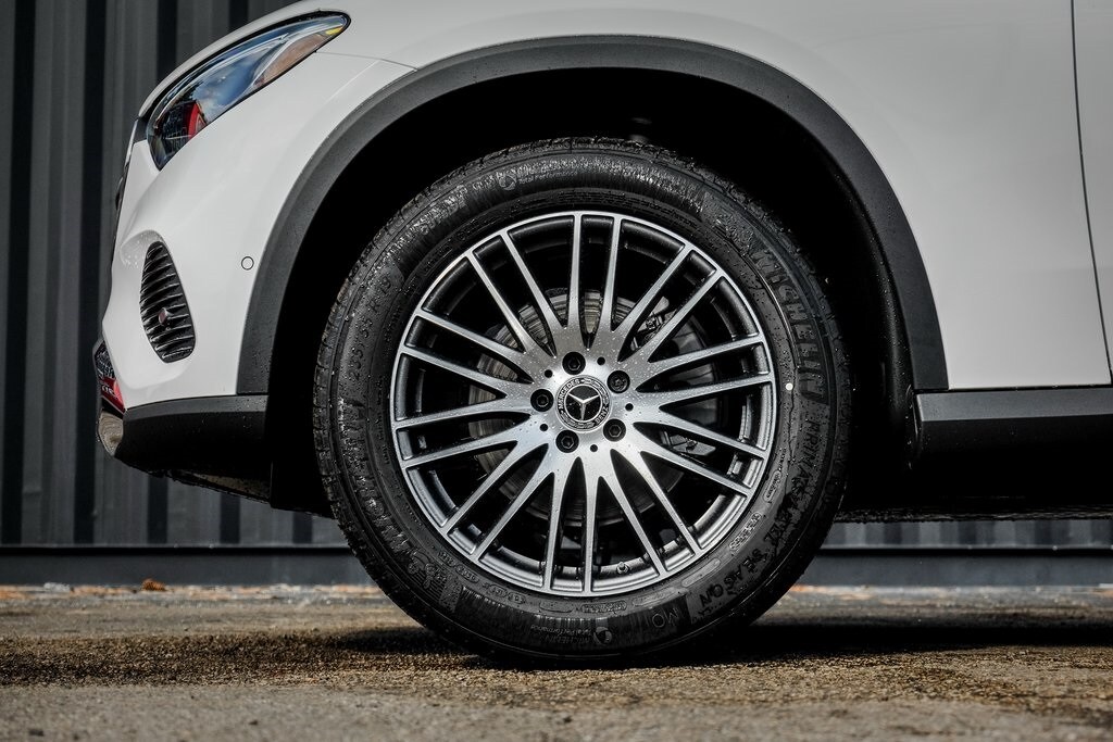 New 2026 Mercedes-Benz GLC 300 4MATIC SUV