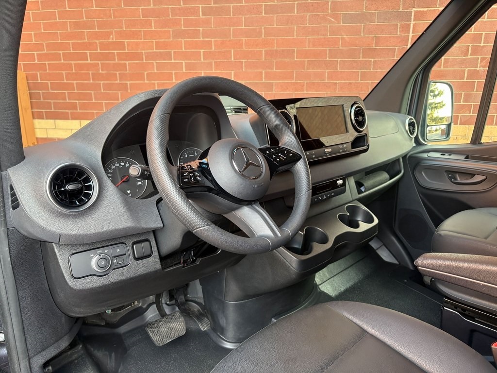 2025 MERCEDES-BENZ SPRINTER - Image 8