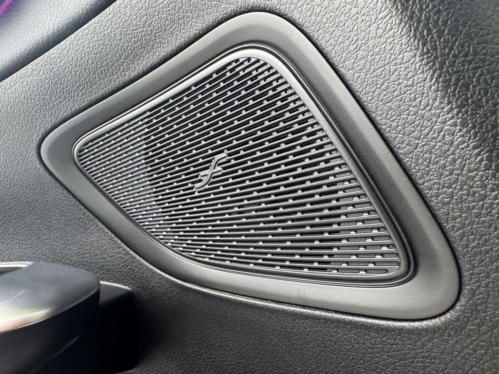 2025 MERCEDES-BENZ C-CLASS - Image 7