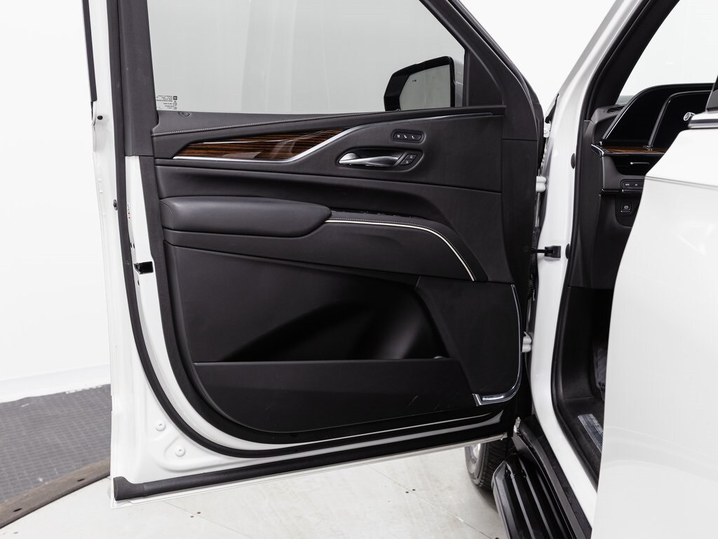 2022 CADILLAC ESCALADE - Image 5