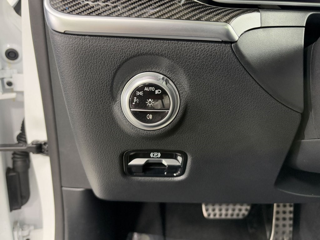 2024 MERCEDES-BENZ C-CLASS - Image 11