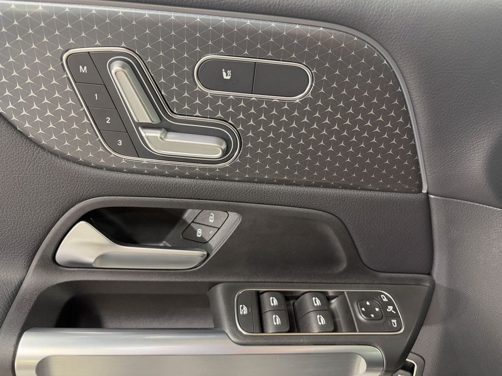 2026 MERCEDES-BENZ GLB-CLASS - Image 6