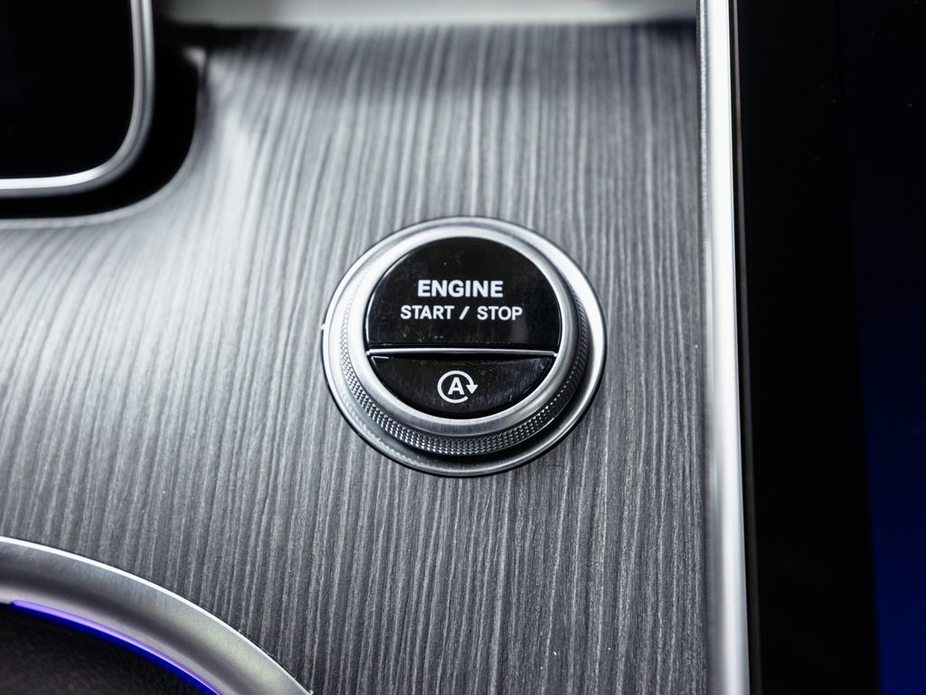 2025 MERCEDES-BENZ C-CLASS - Image 16