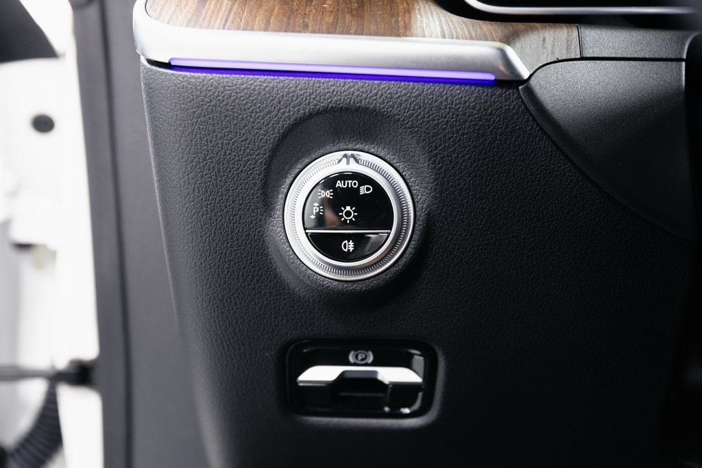 2024 MERCEDES-BENZ CLE - Image 10