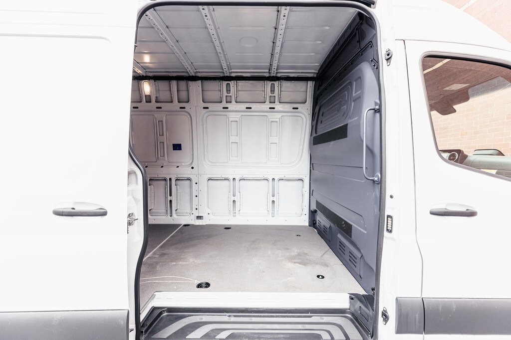 2025 MERCEDES-BENZ SPRINTER - Image 19