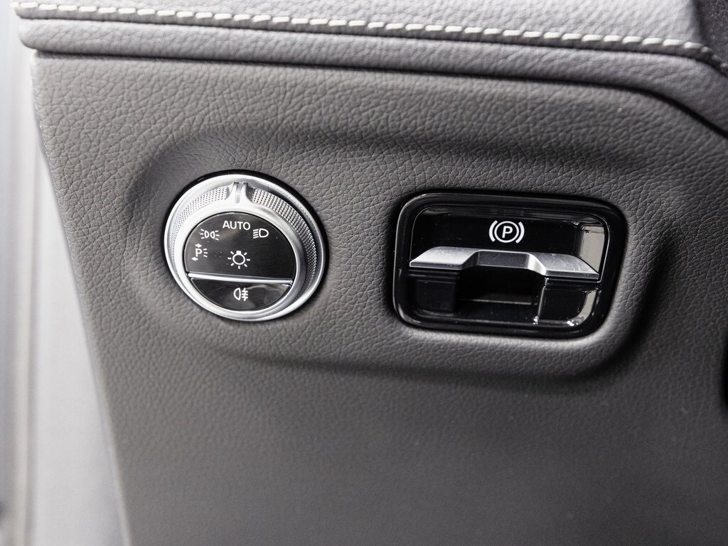 2024 MERCEDES-BENZ EQS-CLASS SUV - Image 10