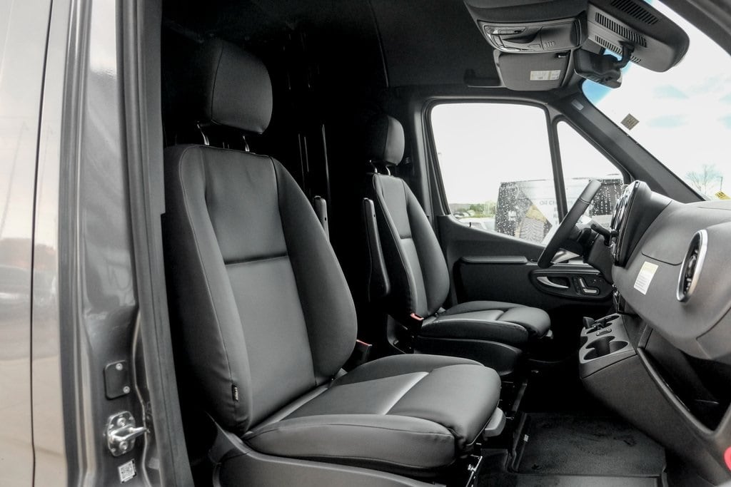 2025 MERCEDES-BENZ SPRINTER - Image 24