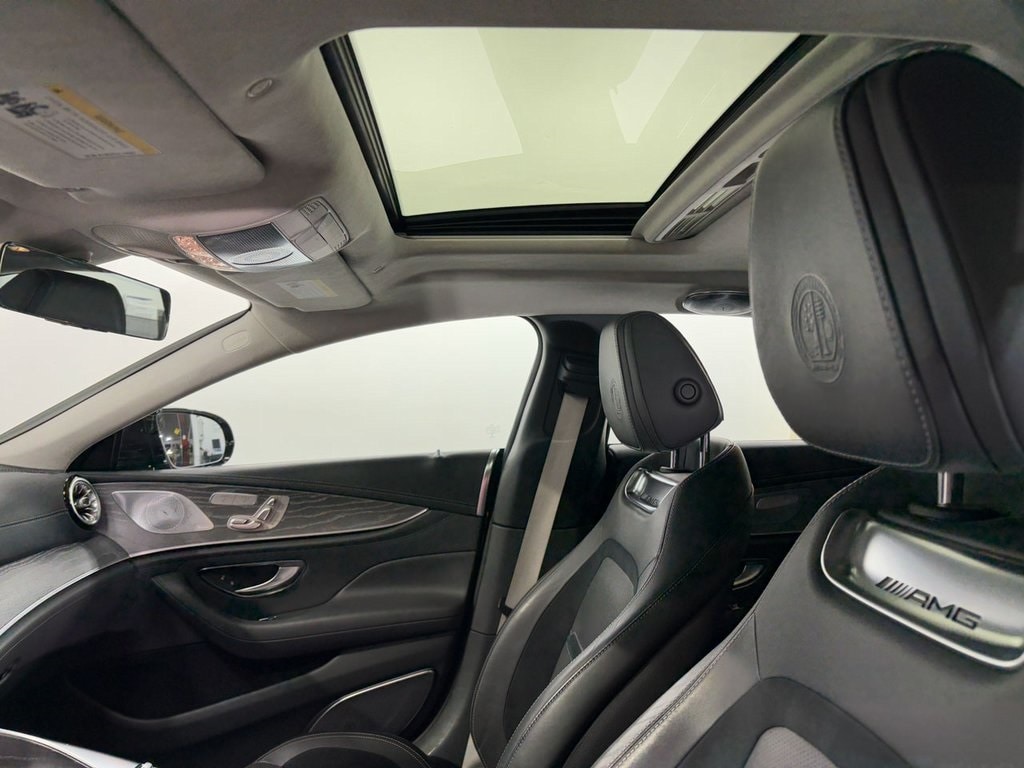 2019 MERCEDES-BENZ AMG GT - Image 25