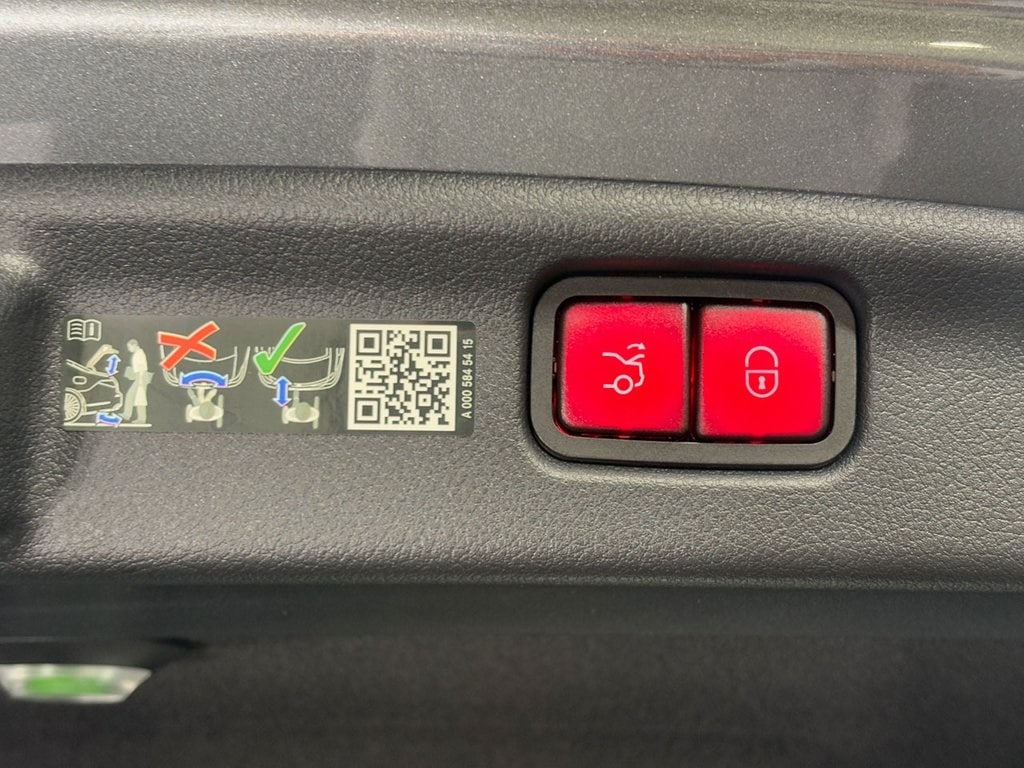 2025 MERCEDES-BENZ C-CLASS - Image 34