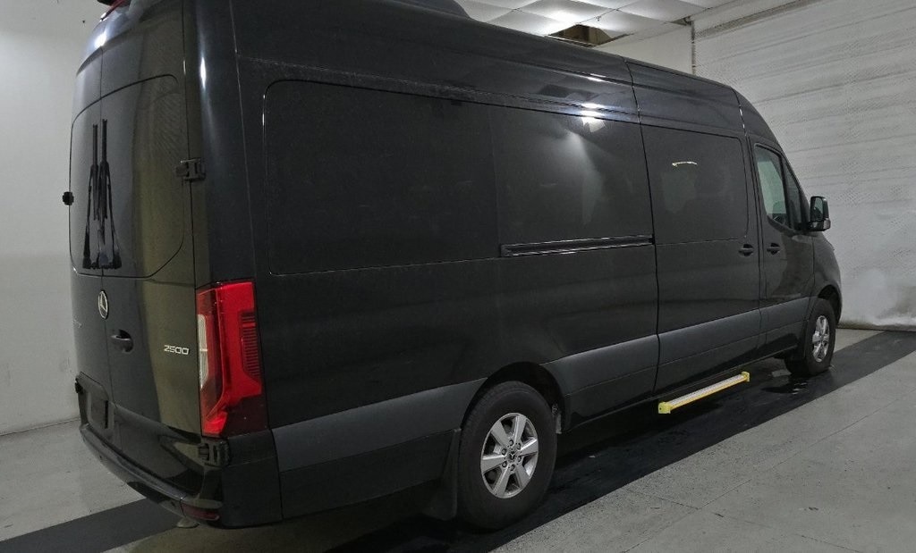 Used 2023 Mercedes-Benz Sprinter 2500 Passenger 170 WB Minivan/Van