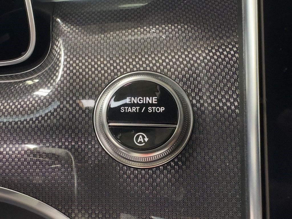 2025 MERCEDES-BENZ C-CLASS - Image 17