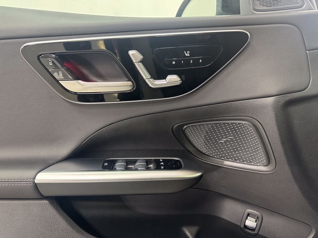 2025 MERCEDES-BENZ C-CLASS - Image 6