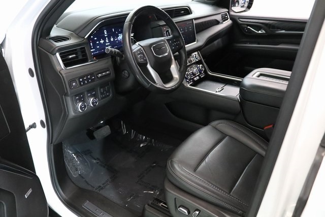 2023 GMC YUKON - Image 22