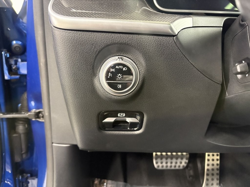 2023 MERCEDES-BENZ C-CLASS - Image 10