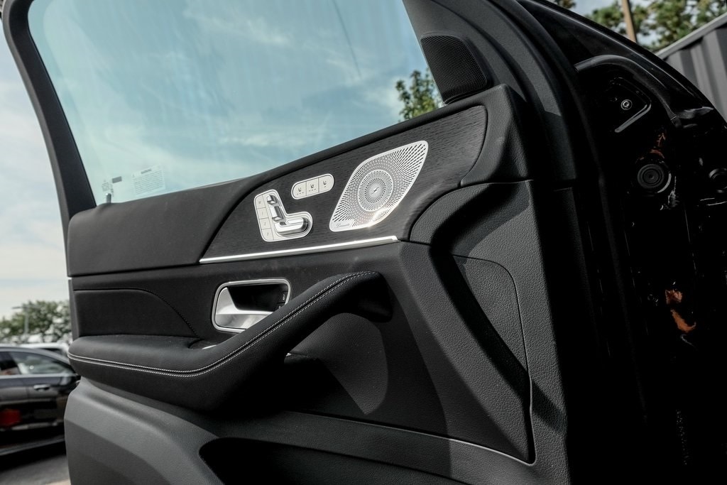 2026 MERCEDES-BENZ GLS-CLASS - Image 12
