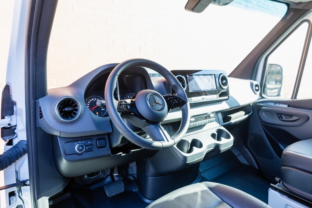 2025 MERCEDES-BENZ SPRINTER - Image 8