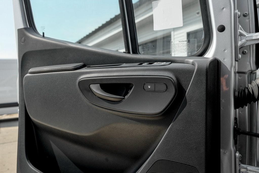 2025 MERCEDES-BENZ SPRINTER - Image 15